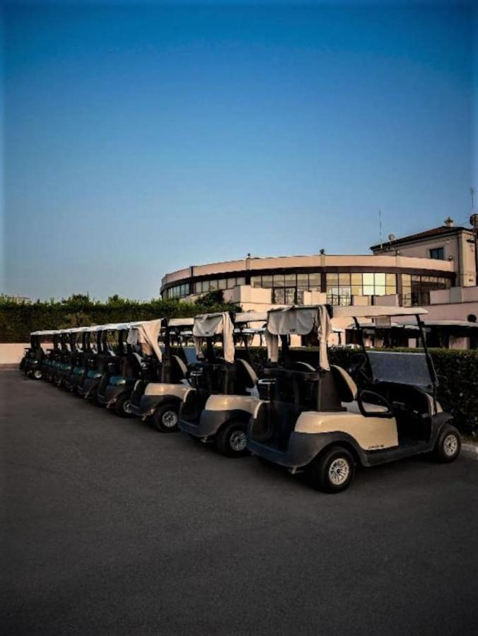 Marco Simone Golf Club Apartment Buitenkant foto